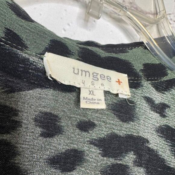 Umgee Wms XL Wild About You Green Leopard Print Tunic Blouse Raw Edge Hem - Picture 3 of 8